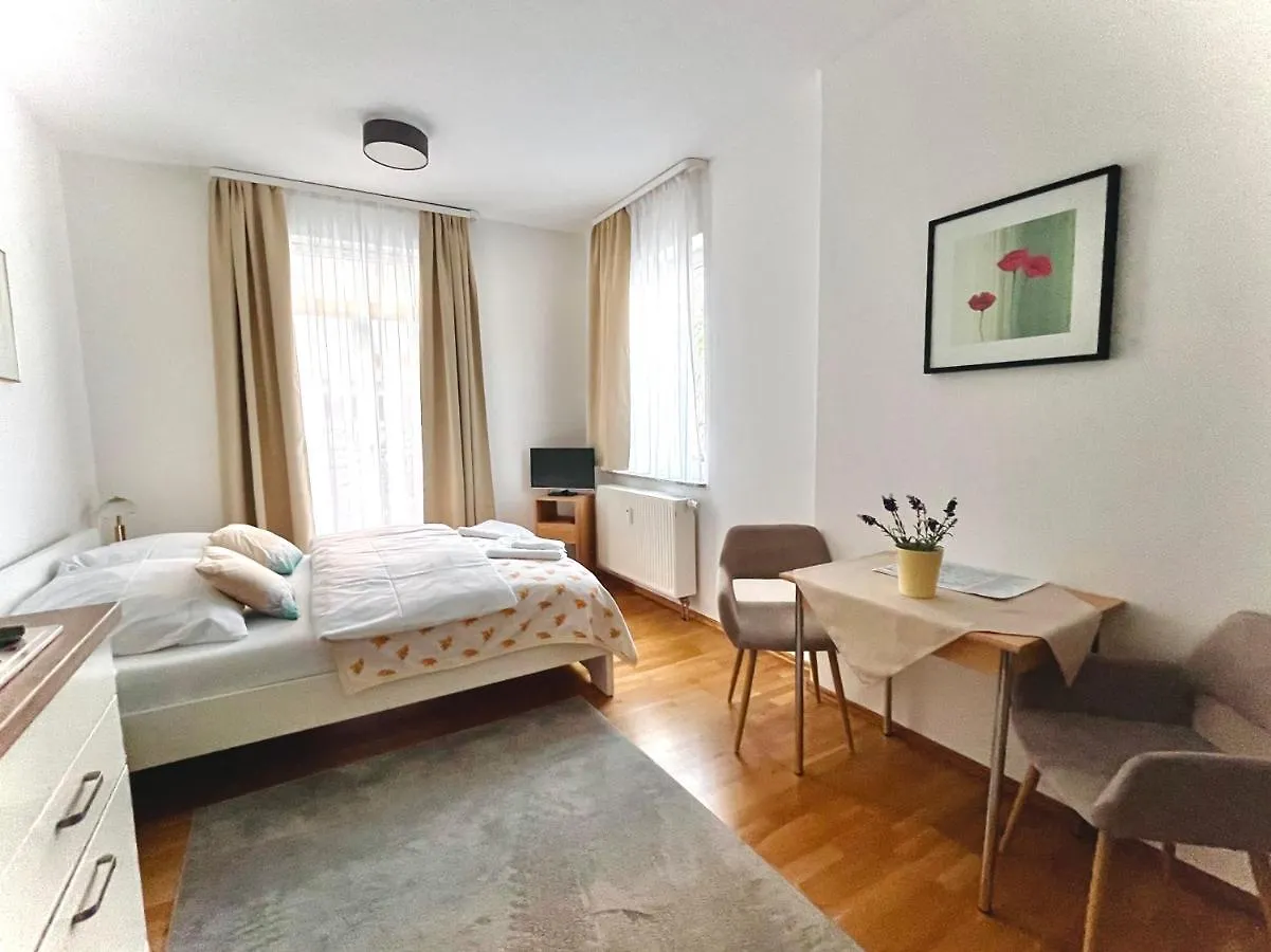 Apartment Pension Tokus Nuremberg